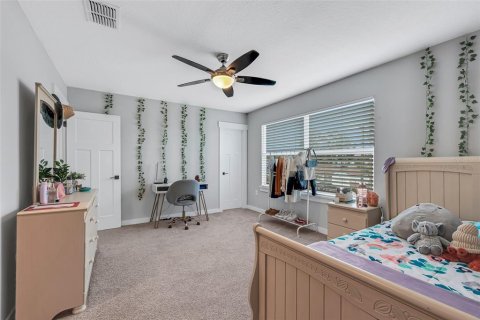 Townhouse in Tampa, Florida 3 bedrooms, 195.47 sq.m. № 1869612 - photo 24