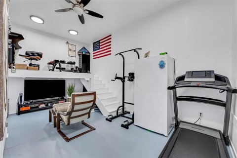 Townhouse in Tampa, Florida 3 bedrooms, 195.47 sq.m. № 1869612 - photo 14