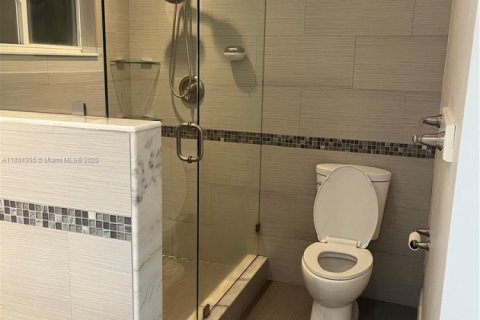 Adosado en alquiler en Doral, Florida, 3 dormitorios, 176.33 m2 № 1931130 - foto 21