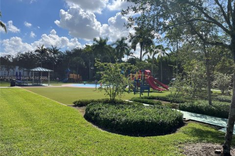 Adosado en alquiler en Doral, Florida, 3 dormitorios, 176.33 m2 № 1931130 - foto 28