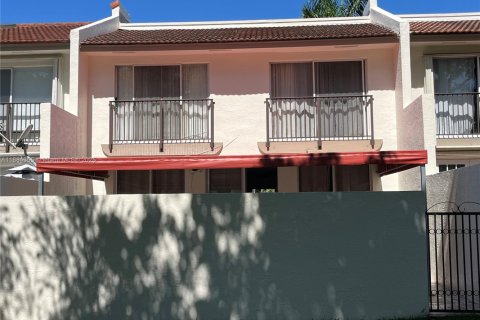 Adosado en alquiler en Doral, Florida, 3 dormitorios, 176.33 m2 № 1931130 - foto 26