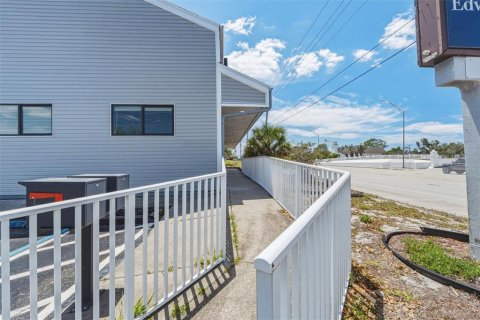 Immobilier commercial à vendre à Englewood, Floride: 450.67 m2 № 2103677 - photo 7