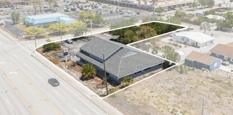 Immobilier commercial à Englewood, Floride 450.67 m2 № 2103677
