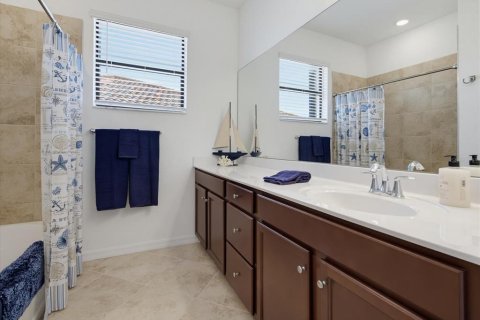 Touwnhouse à vendre à Venice, Floride: 3 chambres, 181.07 m2 № 2399001 - photo 23