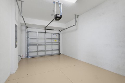 Touwnhouse à vendre à Venice, Floride: 3 chambres, 181.07 m2 № 2399001 - photo 29