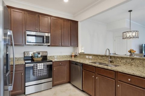 Touwnhouse à vendre à Venice, Floride: 3 chambres, 181.07 m2 № 2399001 - photo 13
