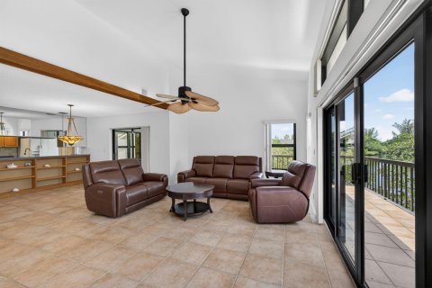 Condo in Jupiter, Florida, 2 bedrooms № 2154975 - photo 11