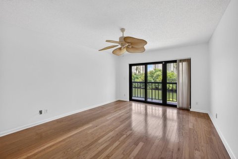Condo in Jupiter, Florida, 2 bedrooms № 2154975 - photo 22