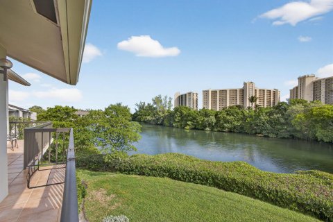 Condo in Jupiter, Florida, 2 bedrooms № 2154975 - photo 25