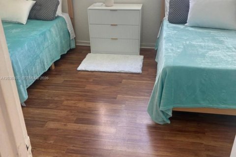 Condo in Hollywood, Florida, 1 bedroom  № 2240412 - photo 8