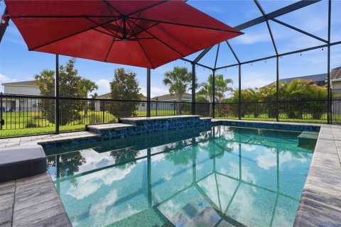 Casa en venta en Lakewood Ranch, Florida, 4 dormitorios, 217.39 m2 № 2200076 - foto 3