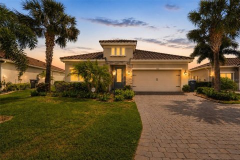 Casa en Lakewood Ranch, Florida 4 dormitorios, 217.39 m2 № 2200076