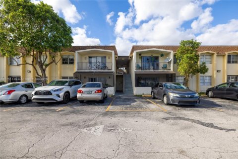 Condominio en venta en Miami, Florida, 2 dormitorios, 78.04 m2 № 1859905 - foto 11
