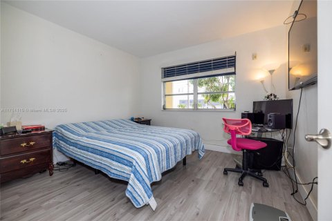 Condominio en venta en Miami, Florida, 2 dormitorios, 78.04 m2 № 1859905 - foto 14