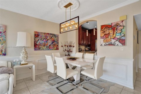 Condo in Hallandale Beach, Florida, 1 bedroom  № 2035181 - photo 8