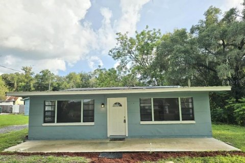 Casa en Lady Lake, Florida 3 dormitorios, 112.97 m2 № 2363353