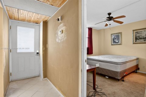 Condo in Oakland Park, Florida, 2 bedrooms  № 1945342 - photo 2