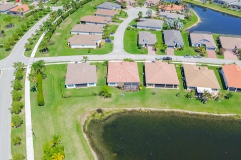 Casa en venta en Port St. Lucie, Florida, 3 dormitorios, 227.24 m2 № 2078282 - foto 30