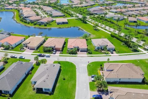 Casa en venta en Port St. Lucie, Florida, 3 dormitorios, 227.24 m2 № 2078282 - foto 29