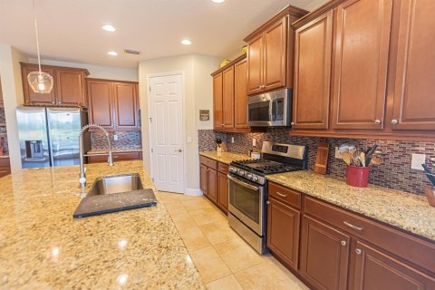 Casa en venta en Port St. Lucie, Florida, 3 dormitorios, 227.24 m2 № 2078282 - foto 8