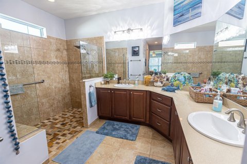 Casa en venta en Port St. Lucie, Florida, 3 dormitorios, 227.24 m2 № 2078282 - foto 12