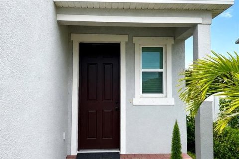 Villa ou maison à louer à Palmetto, Floride: 3 chambres, 176.98 m2 № 2102332 - photo 2