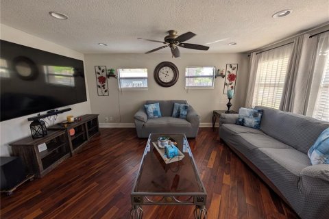 House in Orlando, Florida 3 bedrooms, 144.37 sq.m. № 1848711 - photo 23