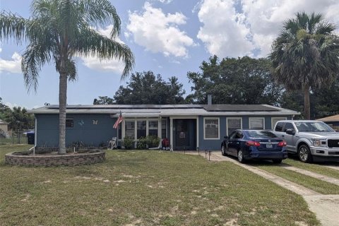 House in Orlando, Florida 3 bedrooms, 144.37 sq.m. № 1848711 - photo 1