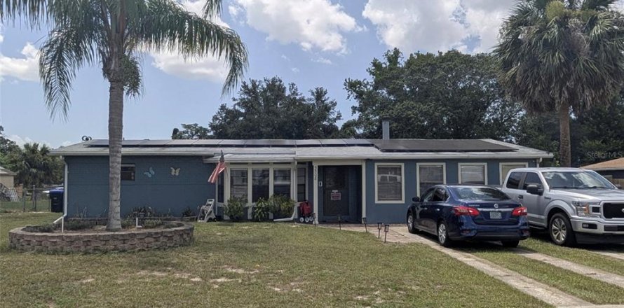 House in Orlando, Florida 3 bedrooms, 144.37 sq.m. № 1848711