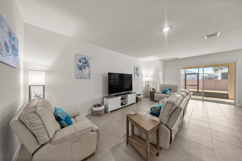 Casa en venta en Ocala, Florida, 4 dormitorios, 188.96 m2 № 2092392 - foto 14