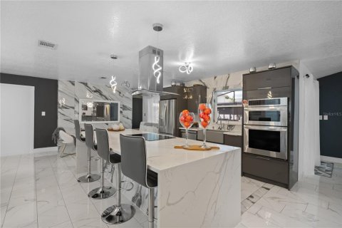 House in Kissimmee, Florida 3 bedrooms, 153.1 sq.m. № 1877242 - photo 5
