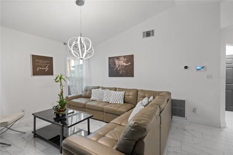House in Kissimmee, Florida 3 bedrooms, 153.1 sq.m. № 1877242 - photo 28