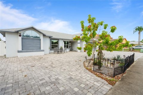House in Kissimmee, Florida 3 bedrooms, 153.1 sq.m. № 1877242 - photo 3