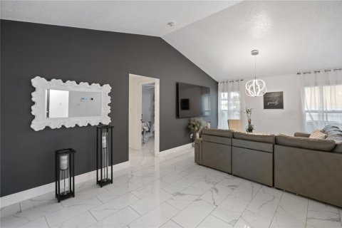 House in Kissimmee, Florida 3 bedrooms, 153.1 sq.m. № 1877242 - photo 25