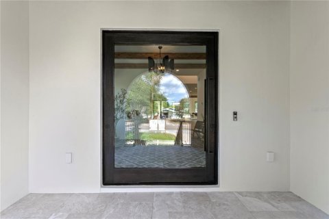 House in Tampa, Florida 4 bedrooms, 374.4 sq.m. № 2199899 - photo 6