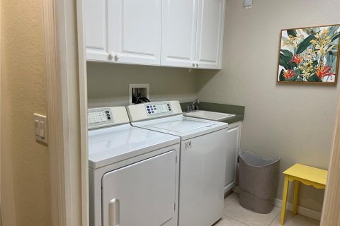 House in Venice, Florida 3 bedrooms, 156.54 sq.m. № 1914884 - photo 21