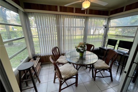 Condominio en alquiler en Lauderdale Lakes, Florida, 2 dormitorios, 94.85 m2 № 1956494 - foto 16