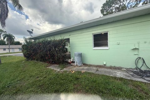 House in Fort Myers, Florida 3 bedrooms, 126.72 sq.m. № 1838416 - photo 24