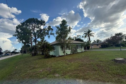 House in Fort Myers, Florida 3 bedrooms, 126.72 sq.m. № 1838416 - photo 20