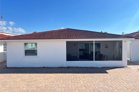 Villa ou maison à Sarasota, Floride 2 chambres, 98.85 m2 № 2125715