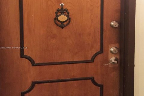 Condominio en venta en Miami, Florida, 2 dormitorios, 86.58 m2 № 2008287 - foto 29