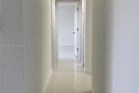 Condominio en venta en Miami, Florida, 2 dormitorios, 86.58 m2 № 2008287 - foto 16