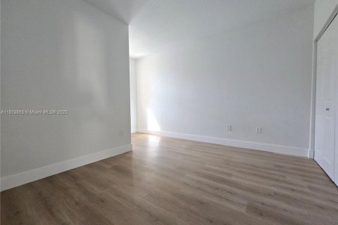 Townhouse in Sunrise, Florida 3 bedrooms, 134.43 sq.m. № 1776008 - photo 21