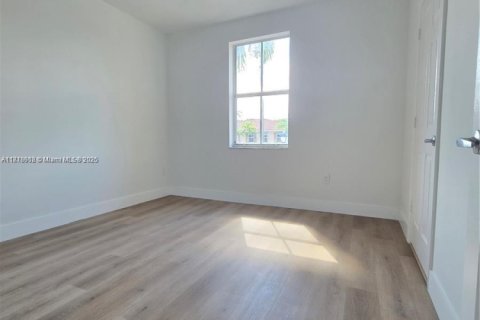 Townhouse in Sunrise, Florida 3 bedrooms, 134.43 sq.m. № 1776008 - photo 27