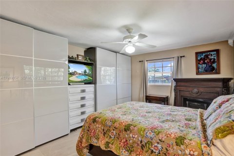 Villa ou maison à vendre à Pembroke Pines, Floride: 4 chambres, 168.34 m2 № 2053294 - photo 24