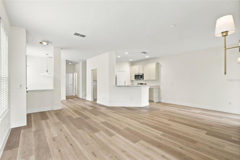 Touwnhouse à vendre à Sanford, Floride: 3 chambres, 150.87 m2 № 2433205 - photo 6