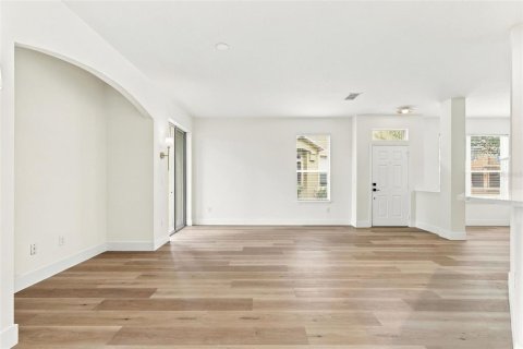 Touwnhouse à vendre à Sanford, Floride: 3 chambres, 150.87 m2 № 2433205 - photo 9