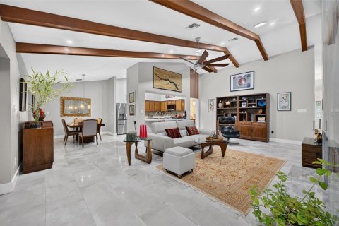 Casa en venta en Maitland, Florida, 4 dormitorios, 272.3 m2 № 2299848 - foto 20