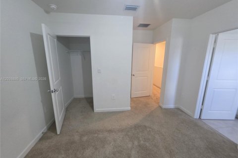 Townhouse in Florida City, Florida 3 bedrooms, 133.13 sq.m. № 2070684 - photo 13