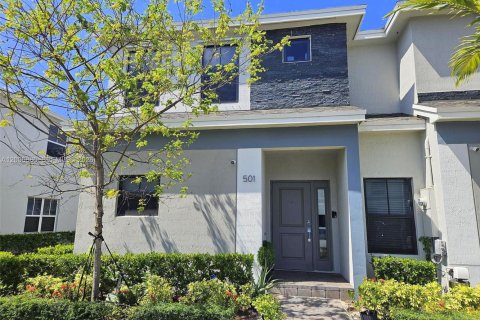 Townhouse in Florida City, Florida 3 bedrooms, 133.13 sq.m. № 2070684